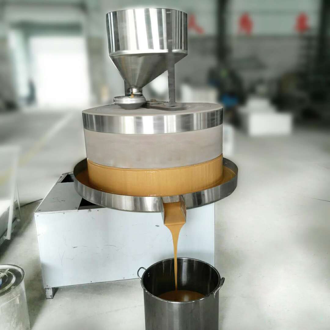 pindakaas making machine
